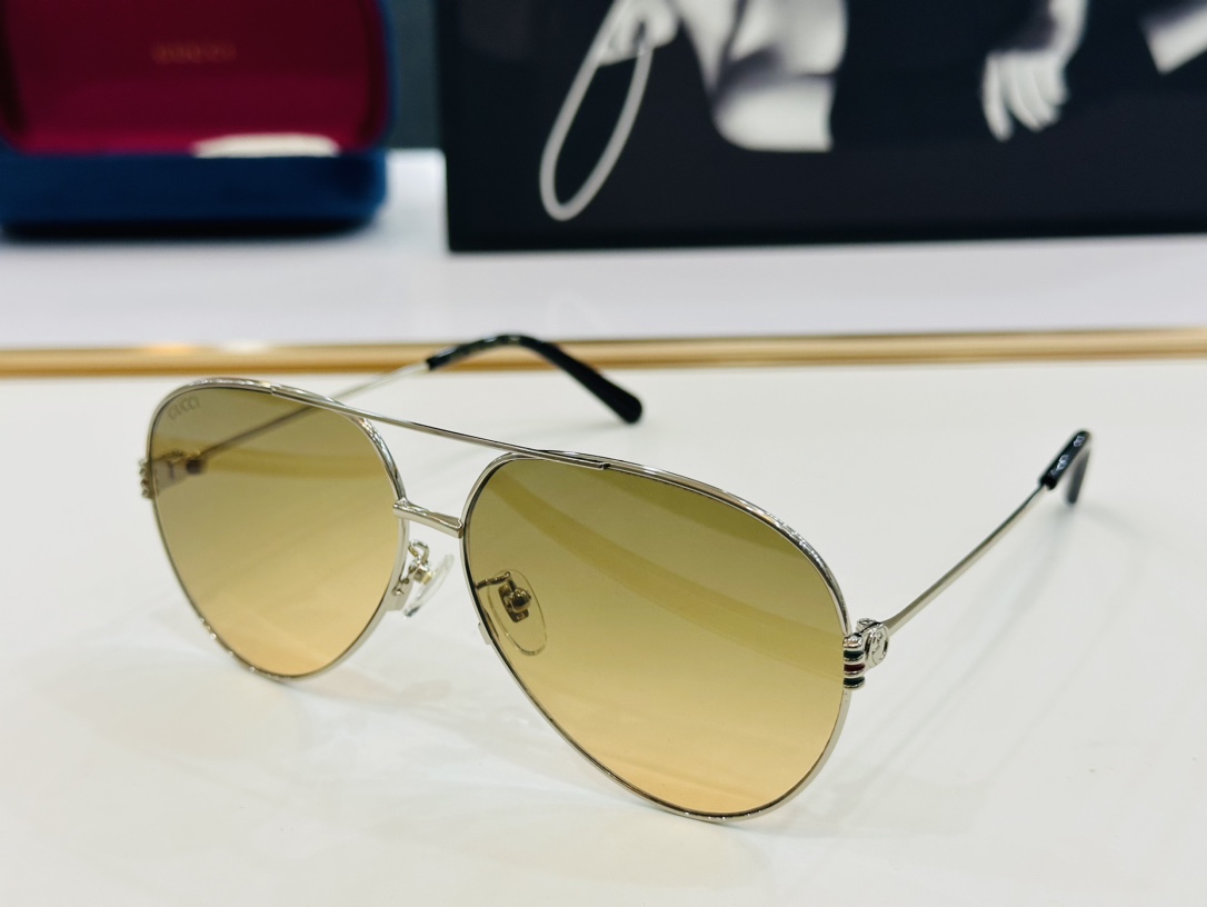 GUCC* 古家 GG1281 🐝🐝系列 Size：62口17-145   🍁🍁 D超绝品质太阳镜 。