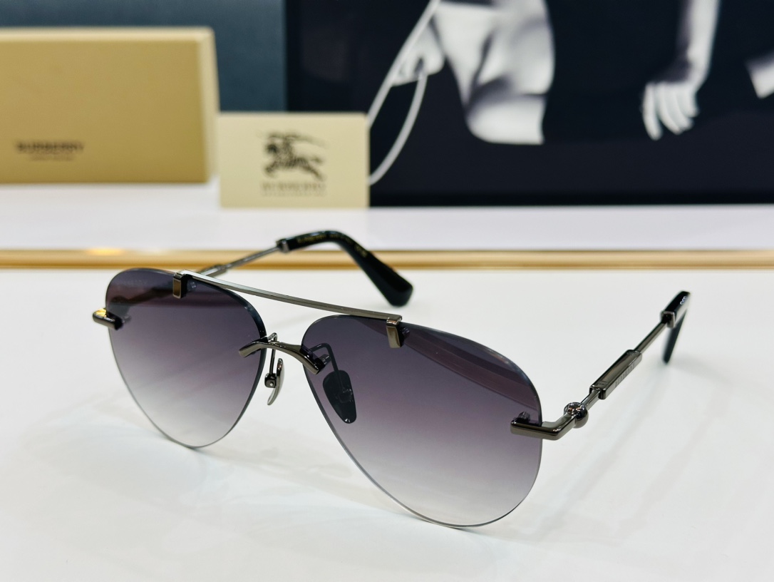 新款 BURBERR*🔻巴家 BE3151 百搭镜架Size：62口12-142 高品质 到货 🌲🌲🌲b