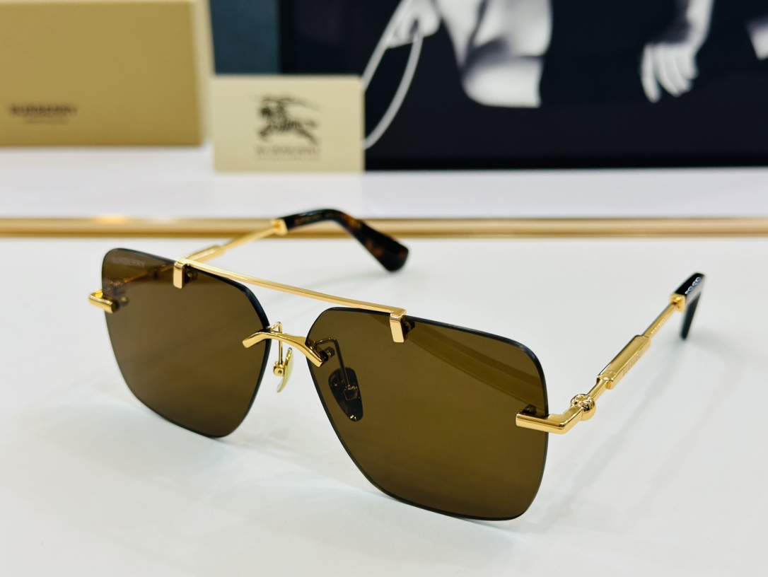 新款 BURBERR*🔻巴家 BE6004 百搭镜架Size：62口12-142 高品质 到货 🌲🌲🌲b