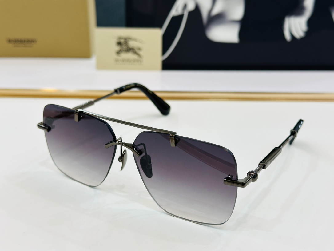 新款 BURBERR*🔻巴家 BE6004 百搭镜架Size：62口12-142 高品质 到货 🌲🌲🌲b