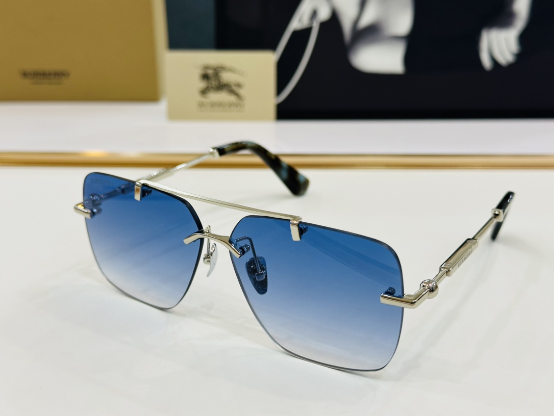 新款 BURBERR*🔻巴家 BE6004 百搭镜架Size：62口12-142 高品质 到货 🌲🌲🌲b