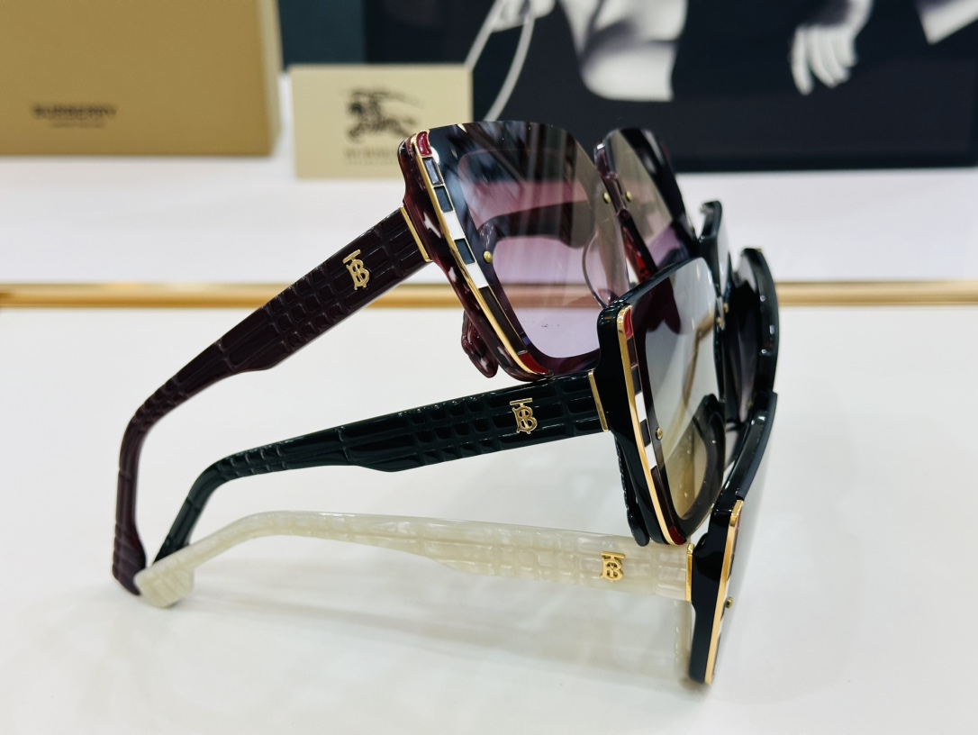 高品质BURBERR*巴家BE5391Size66口9-145女款太阳眼镜[得意[愉快]K意大利进口材料