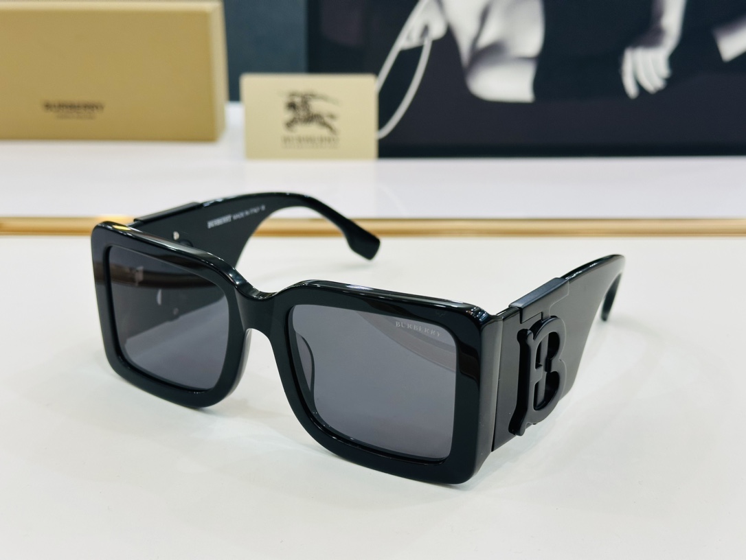 高品质BURBERR*巴家BE4406USize53口21-145女款太阳眼镜[得意[愉快]C意大利进口