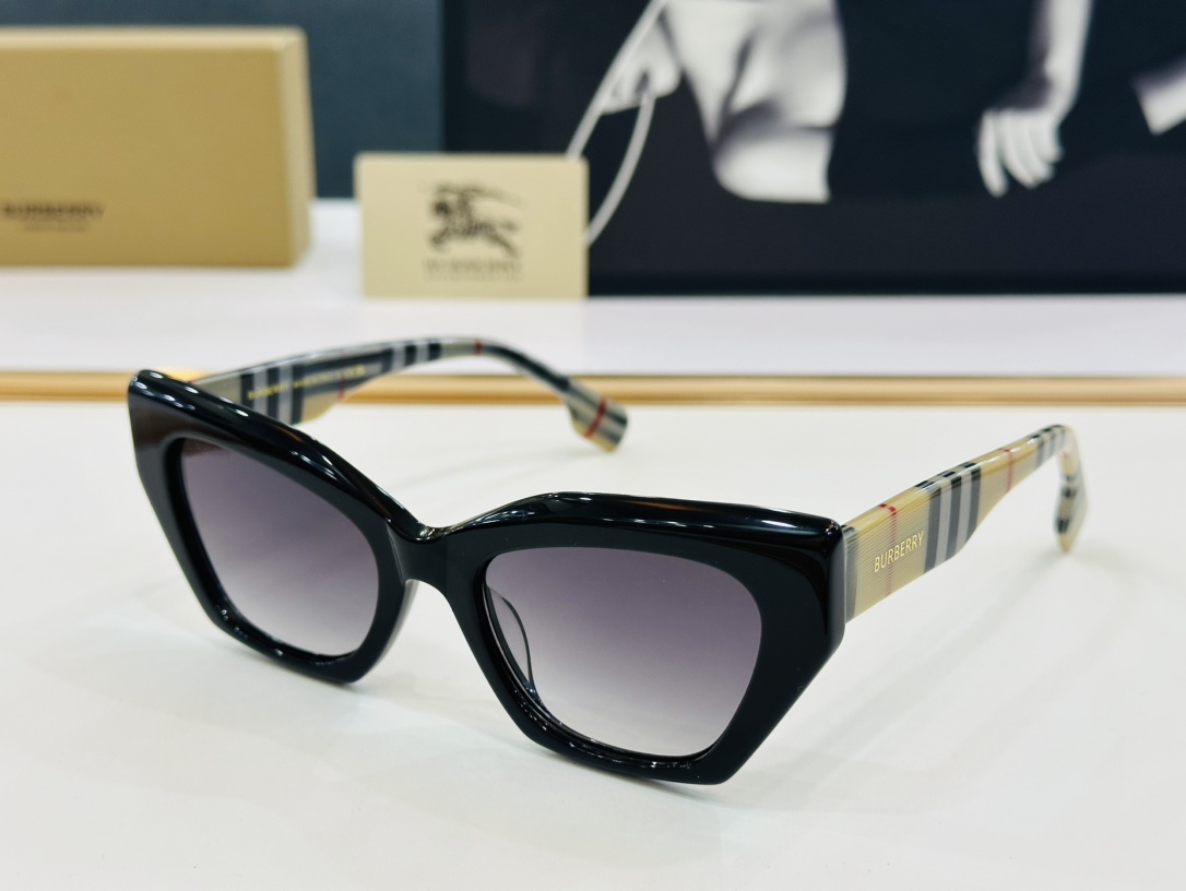 高品质BURBERR*巴家BE4299Size53口20-145女款太阳眼镜[得意[愉快]bm意大利进口