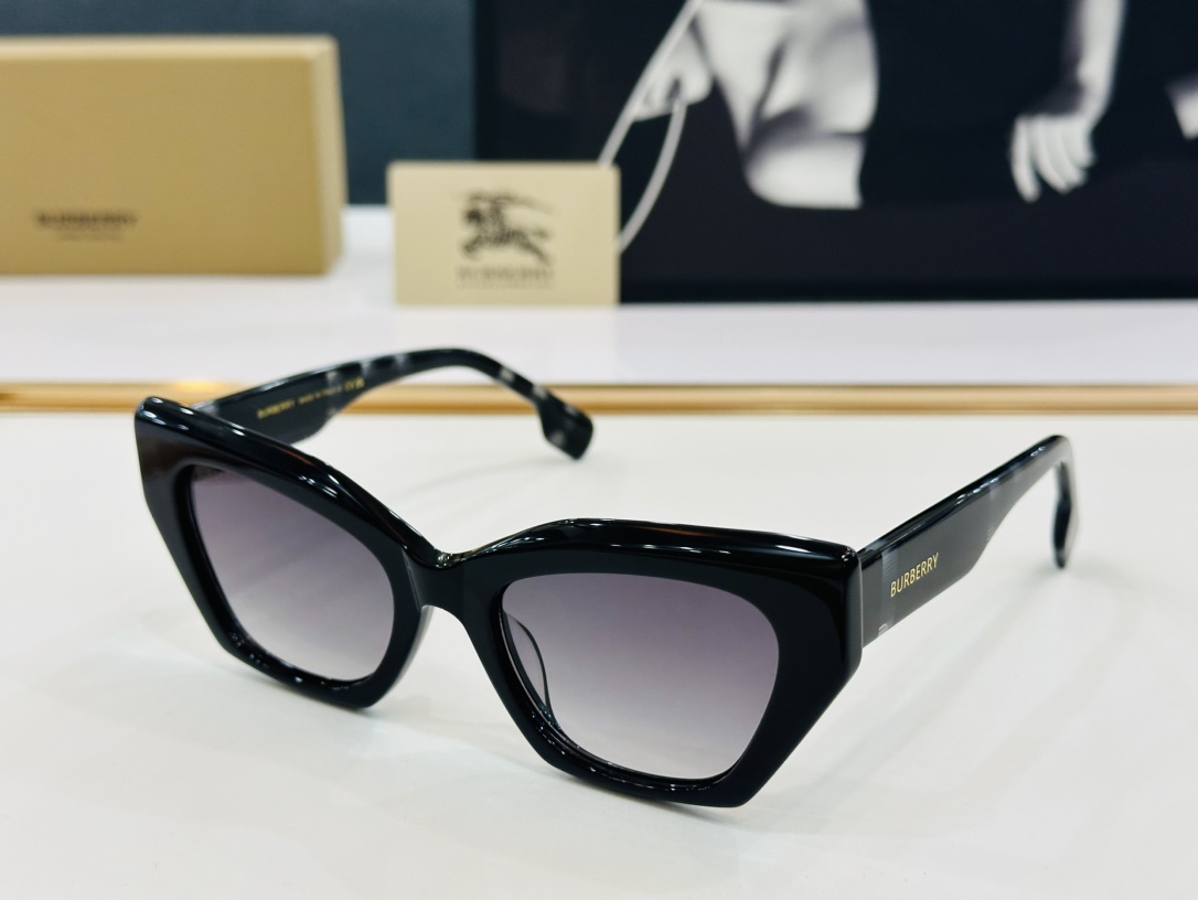 高品质BURBERR*巴家BE4299Size53口20-145女款太阳眼镜[得意[愉快]bm意大利进口