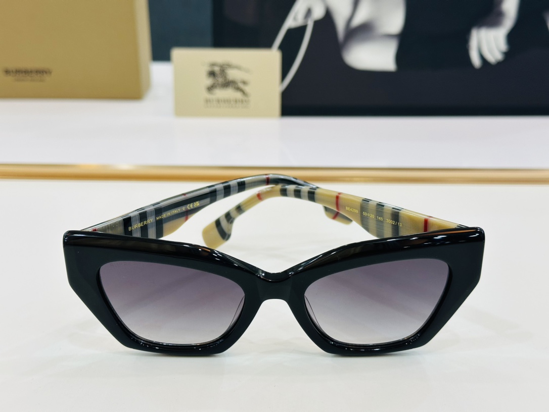 高品质BURBERR*巴家BE4299Size53口20-145女款太阳眼镜[得意[愉快]bm意大利进口