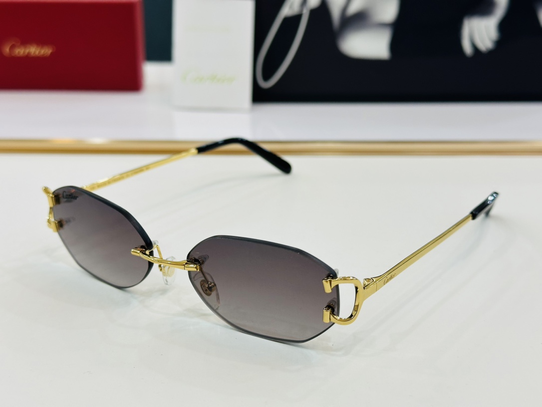 Cartier-卡家CT0029Size58口19-145时尚休闲qd太阳镜