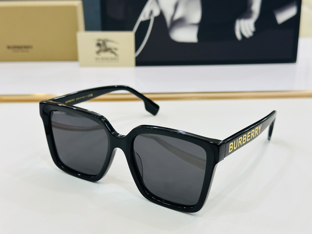 高品质BURBERR*巴家BE4411Size57口19-145女款太阳眼镜[得意[愉快]K意大利进口材