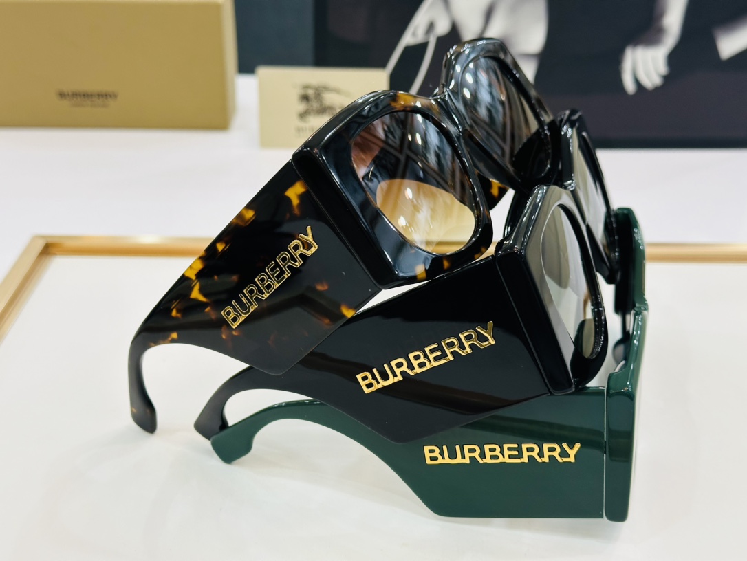 高品质BURBERR*巴家B4388USize55口18-140女款太阳眼镜[得意[愉快]b意大利进口材