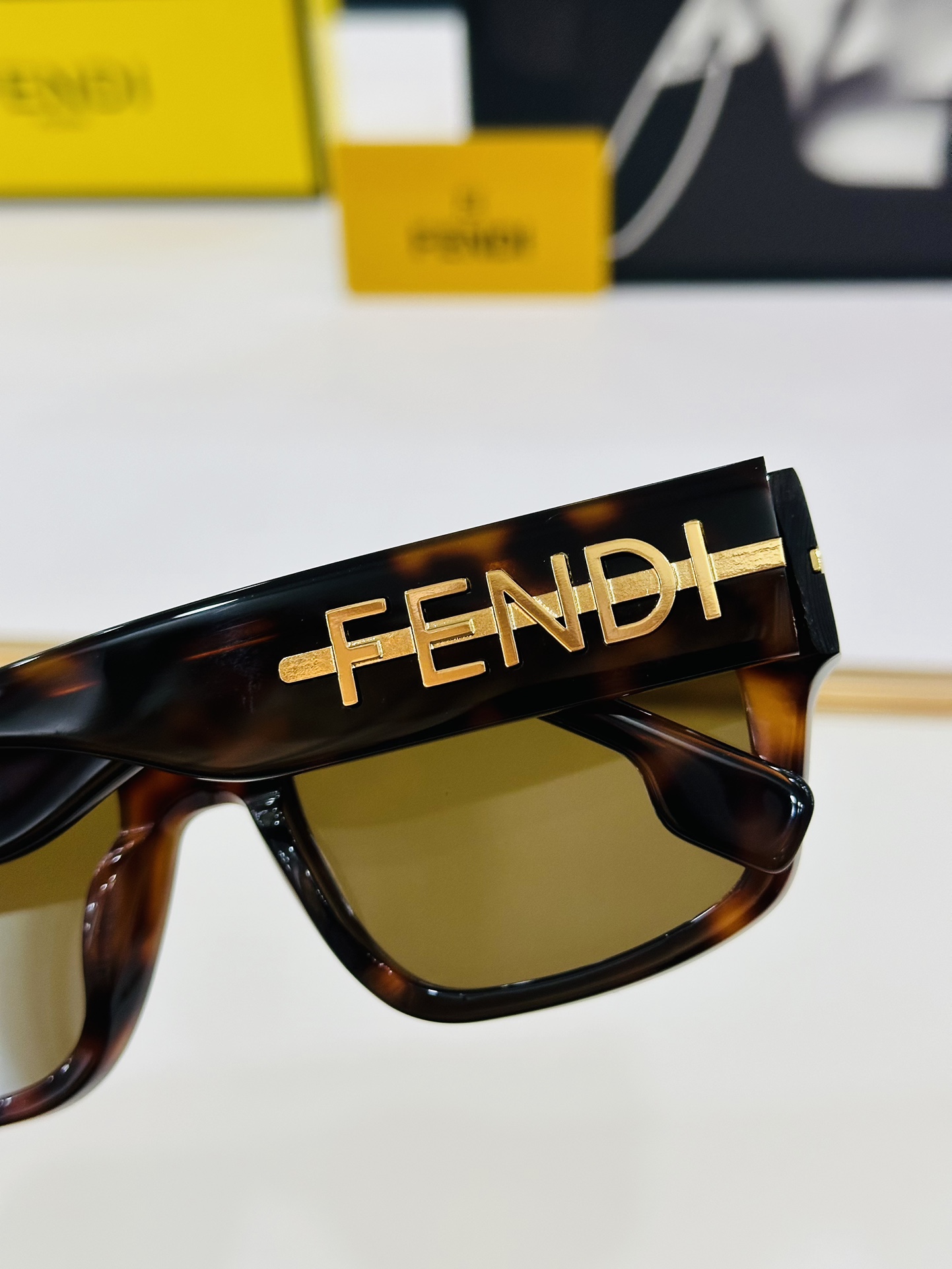 FEND*芬家FE40091USize54口19-145时尚酷独特镜腿bm标新立异