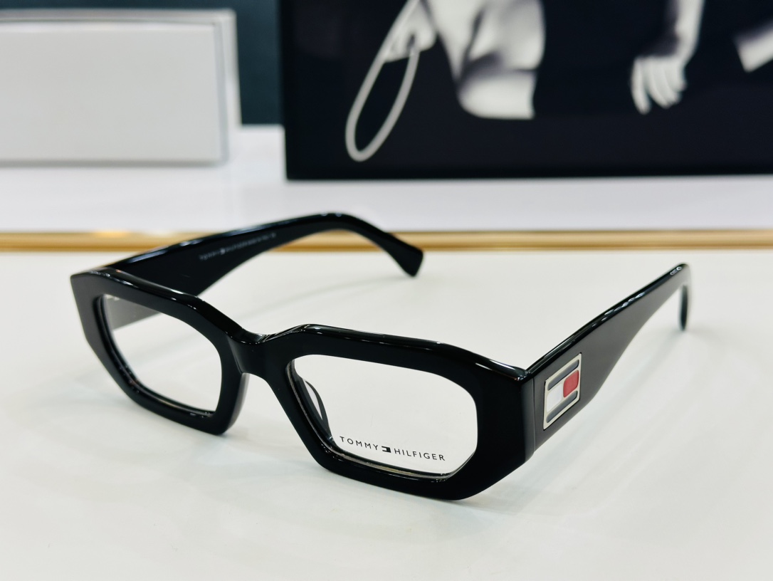 NO:269398,TOMMY HILFIGER board frame TH0099 SIZE50 port 20-145 H simple and atmospheric light distribution glasses sunglasses sunglasses, glasses, tom ford19860909官网同步发售TOMMY HILFIGER 板材框 TH0099 SIZE50口20-145 H简单大气 配光镜 眼镜墨镜太阳镜,眼镜,tom ford,glasses