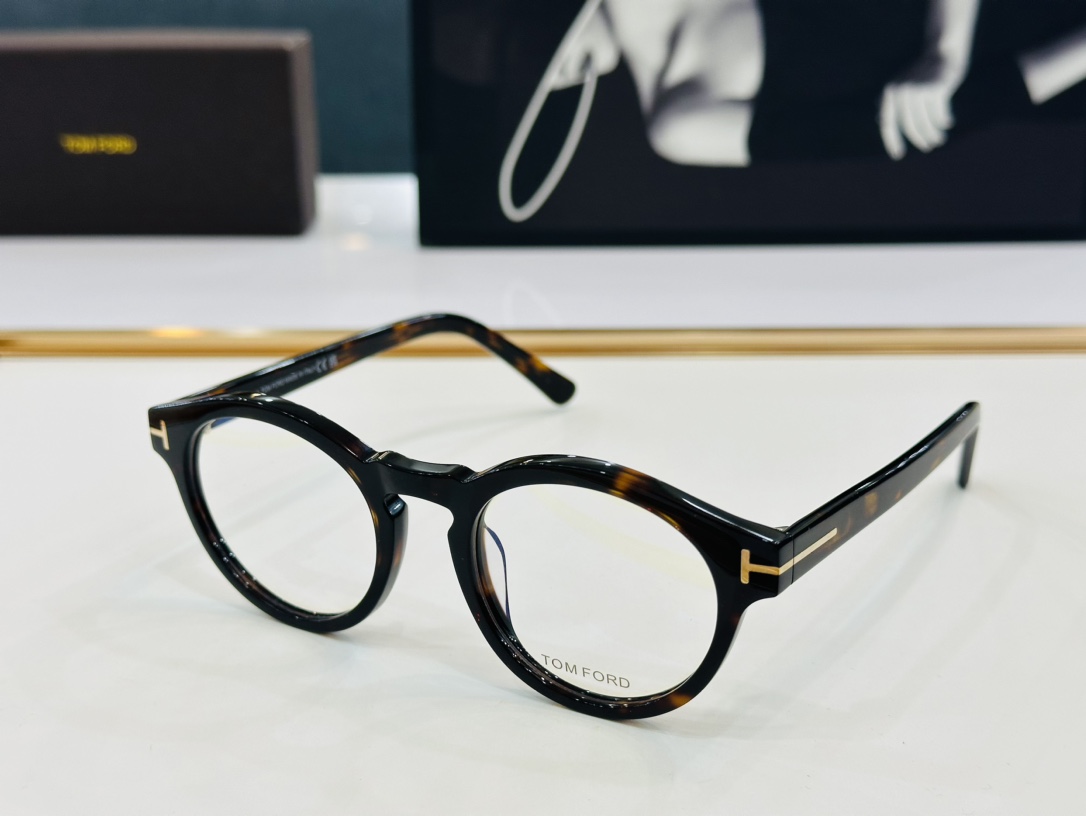 款TOMFORD汤姆家MODEL:FT5887size49口21-145L时尚潮流板材框