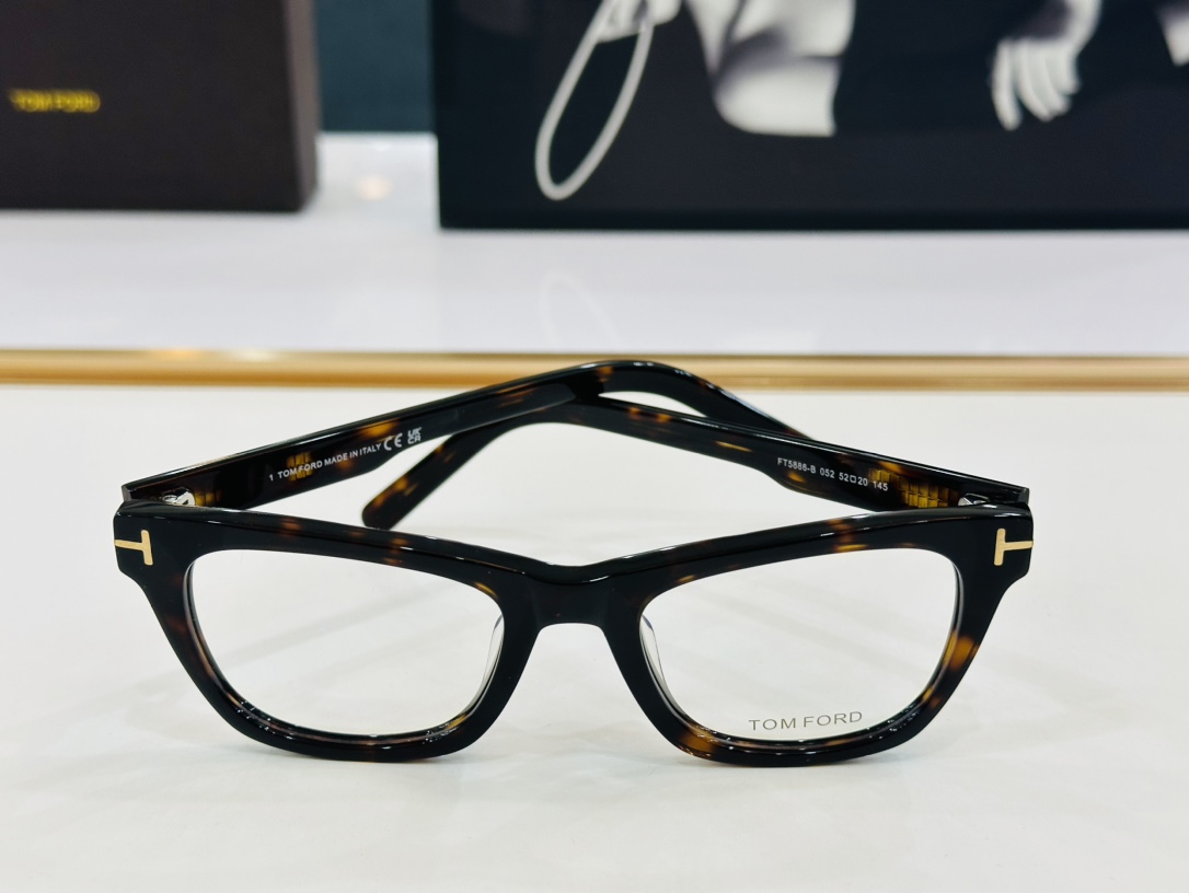 款TOMFORD汤姆家MODEL:FT5886-Bsize52口20-145L时尚潮流板材框