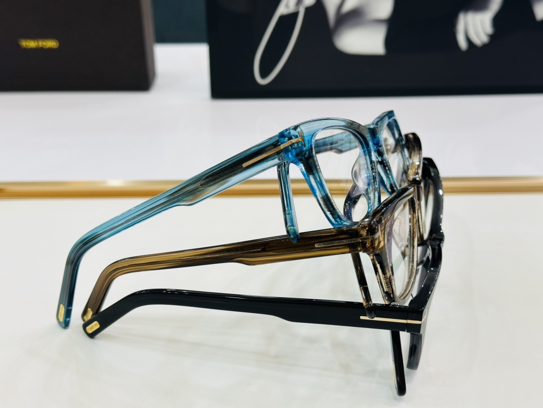 款TOMFORD汤姆家MODEL:FT5886-Bsize52口20-145L时尚潮流板材框