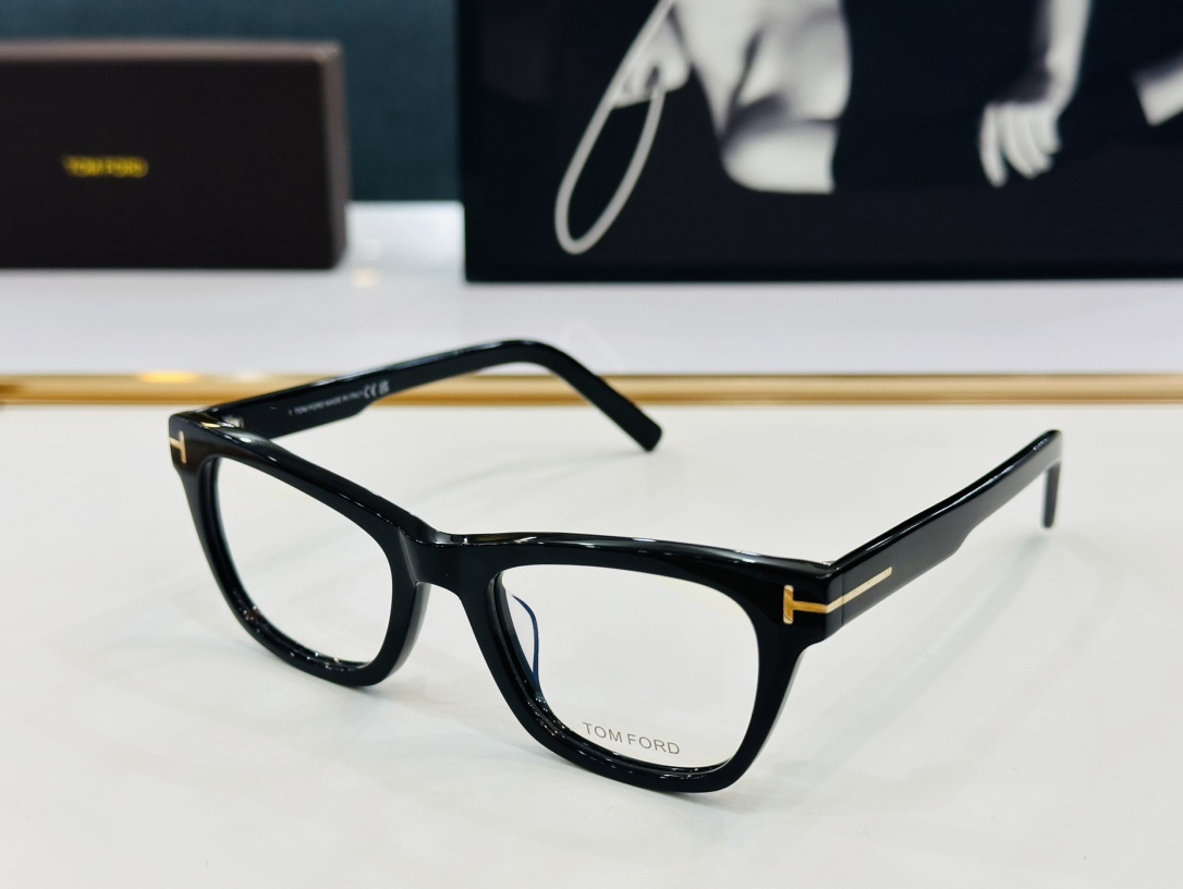 款TOMFORD汤姆家MODEL:FT5886-Bsize52口20-145L时尚潮流板材框