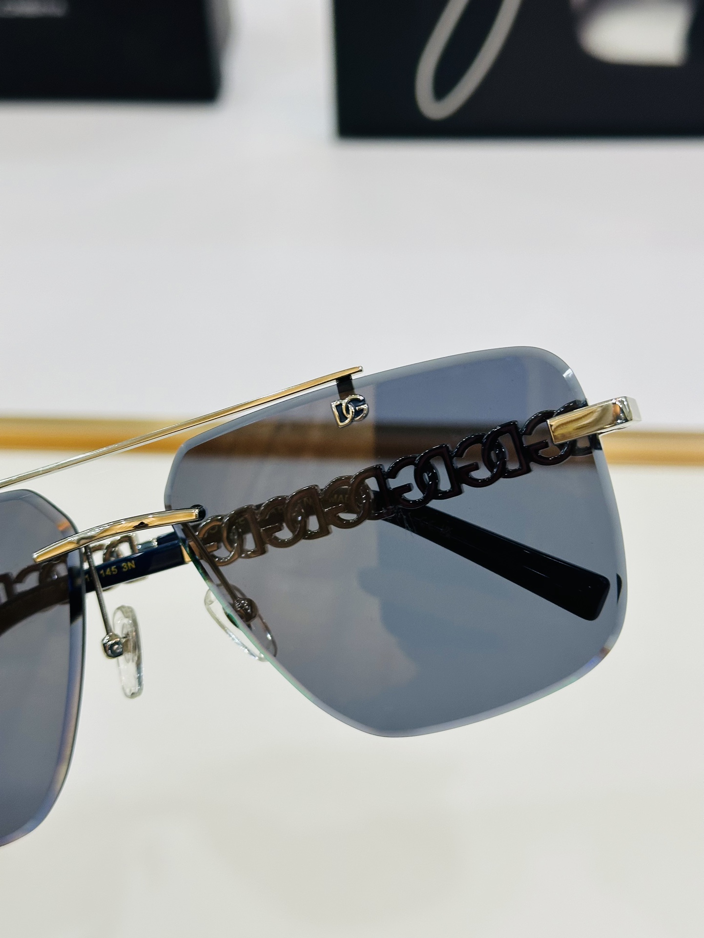 官网款DOLCE&GABBAN*DG3361Size64口14-145新颖独特L美艳绝伦