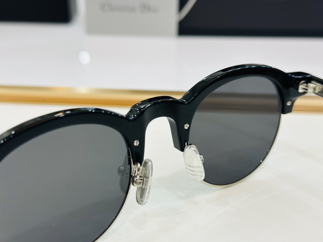官网同步发售THOMBROWN*布朗尼UES920ASIZE47口23-148B官网款