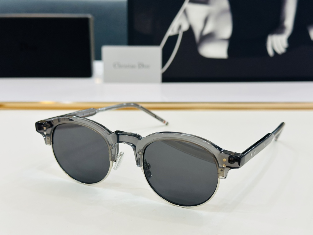 官网同步发售THOMBROWN*布朗尼UES920ASIZE47口23-148B官网款