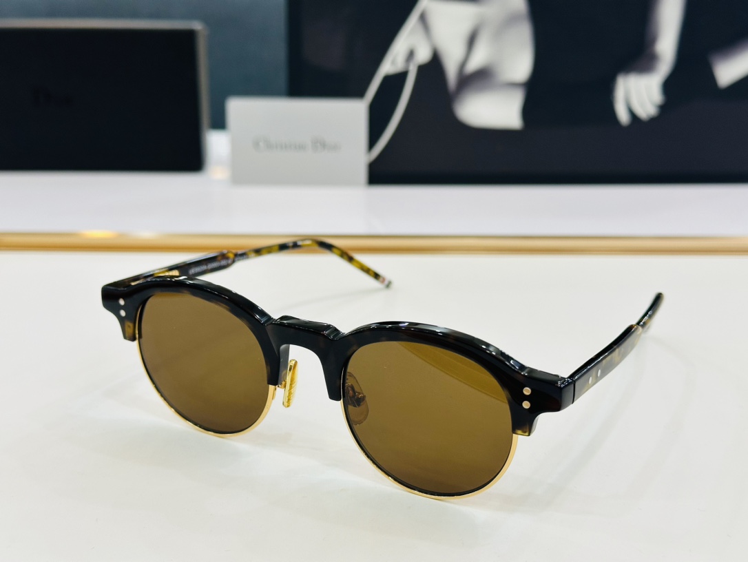 官网同步发售THOMBROWN*布朗尼UES920ASIZE47口23-148B官网款