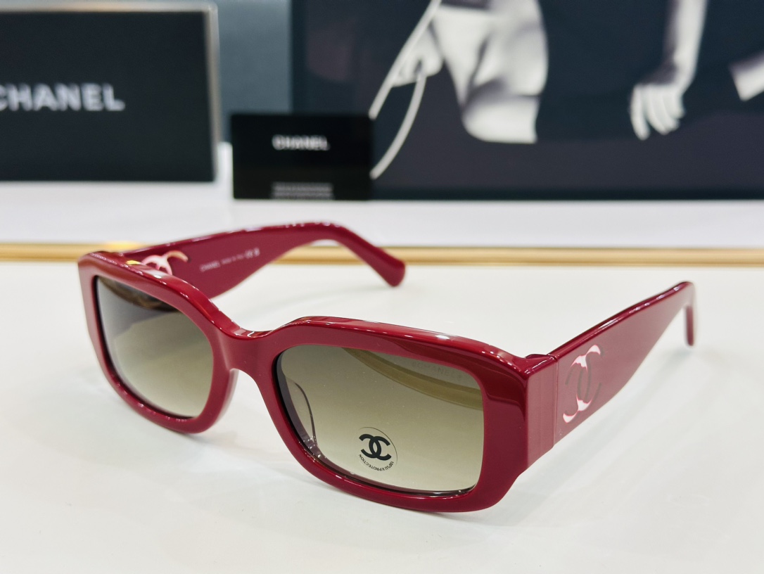 CHANE*/香家MODEL:CH5526Size60口21-145完美品质独特设计F适合各种脸型太阳镜