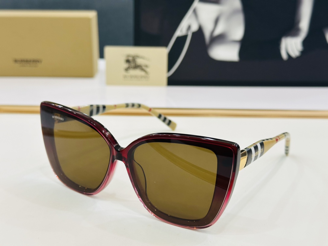 高品质BURBERR*巴家BE6010Size66口11-145女款太阳眼镜[得意[愉快]K意大利进口材