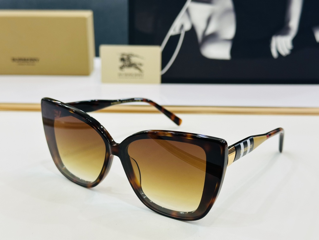 高品质BURBERR*巴家BE6010Size66口11-145女款太阳眼镜[得意[愉快]K意大利进口材