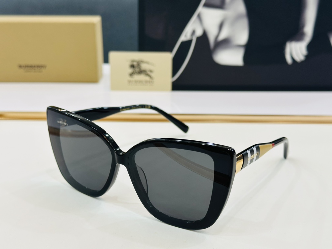 高品质BURBERR*巴家BE6010Size66口11-145女款太阳眼镜[得意[愉快]K意大利进口材
