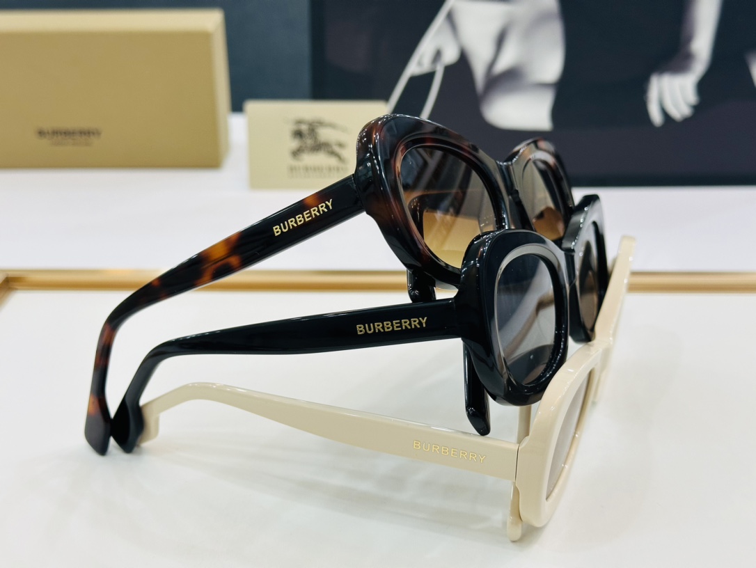 高品质BURBERR*巴家BE6007Size54口21-145女款太阳眼镜[得意[愉快]K意大利进口材