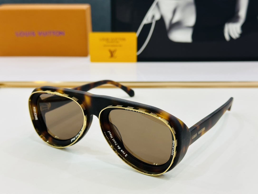 路易家LOUIS*VUITON原单高品质Model:Z2445高端货Size56口21-140皆属上品q