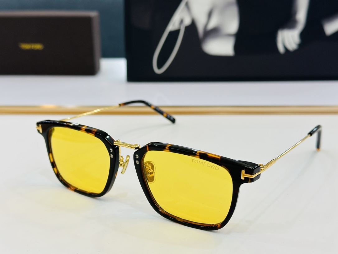 TOMFOR*汤姆家Model:FT1042Size52口21-145时尚框板材太阳镜一比一C时尚经典款