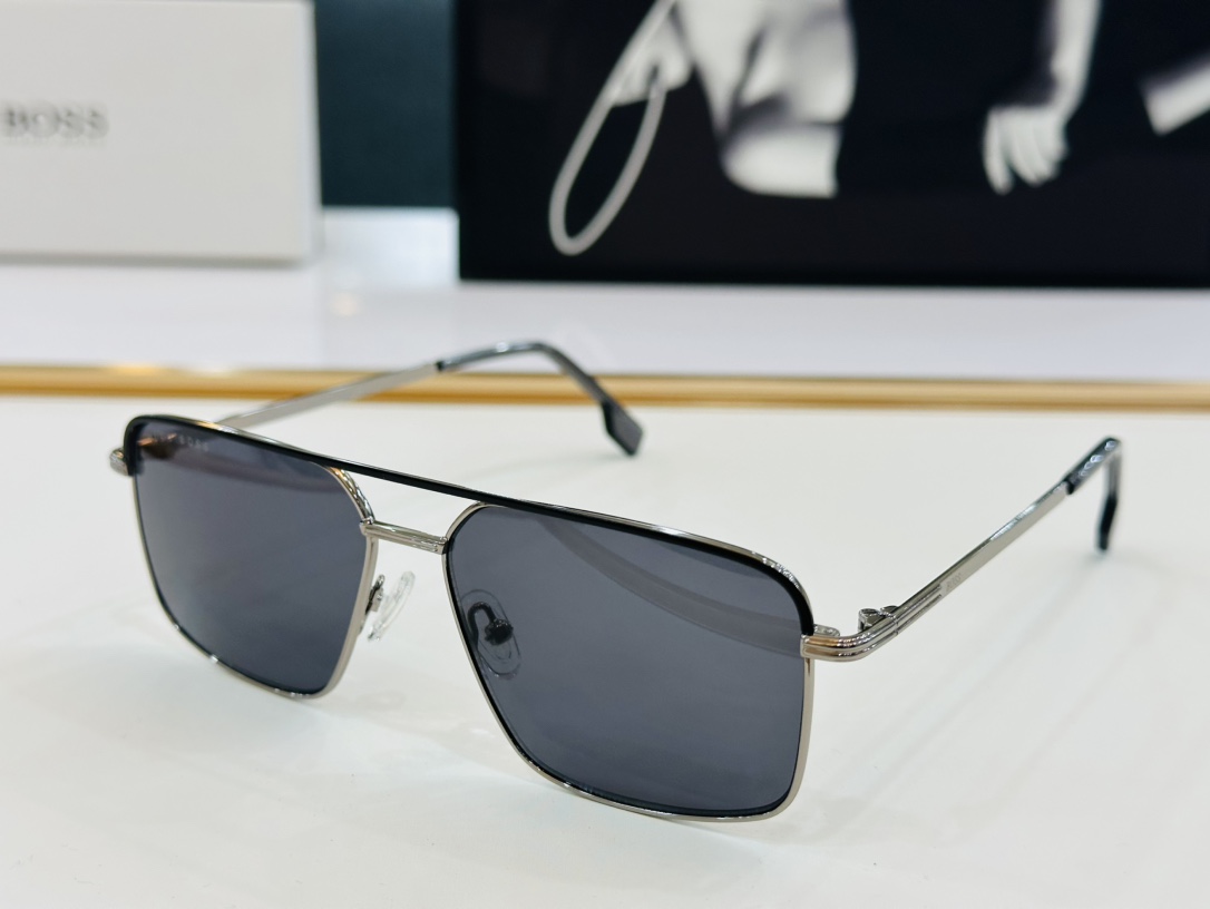 BOSS1606Size56口14-145不挑脸经典不过时框型L品质优良