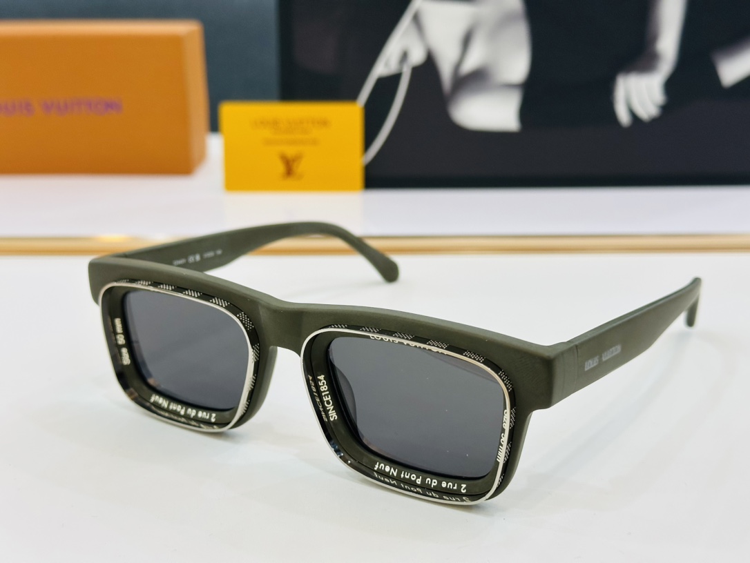 路易家LOUIS*VUITON原单高品质Model:Z2442V高端货Size51口23-140皆属上品