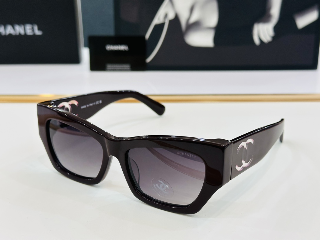 CHANE*/香家MODEL:CH5527Size53口18-145完美品质独特设计Zm适合各种脸型太阳