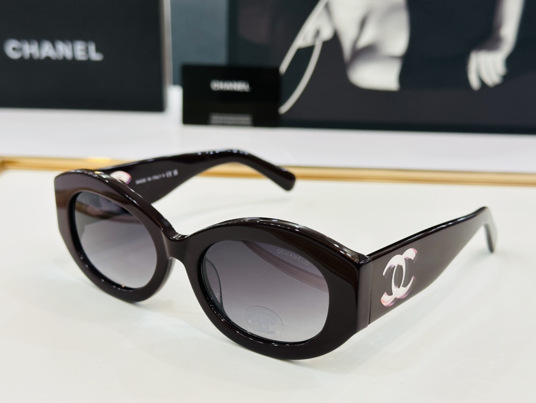 CHANE*/香家MODEL:CH5528Size53口19-145完美品质独特设计Zm适合各种脸型太阳