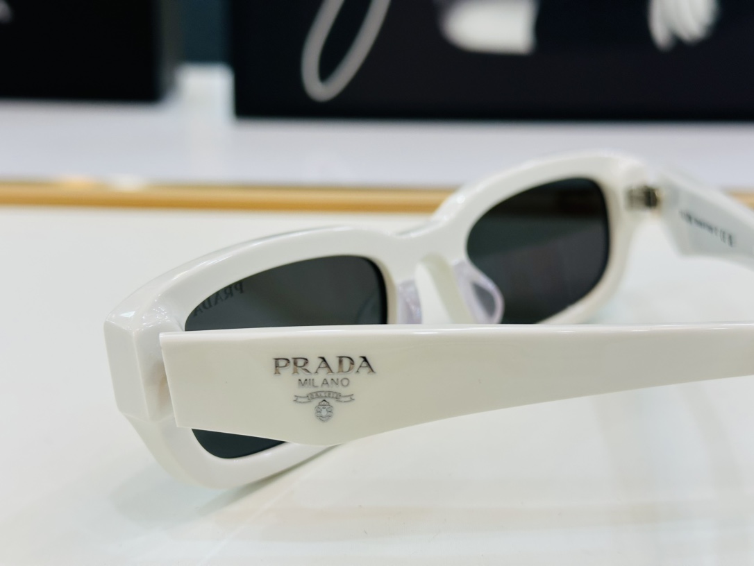 PRAD*普家PRB06SSize53口20-145眼镜系列堪称精湛制作彰显独特个L最新推出火爆款太阳镜