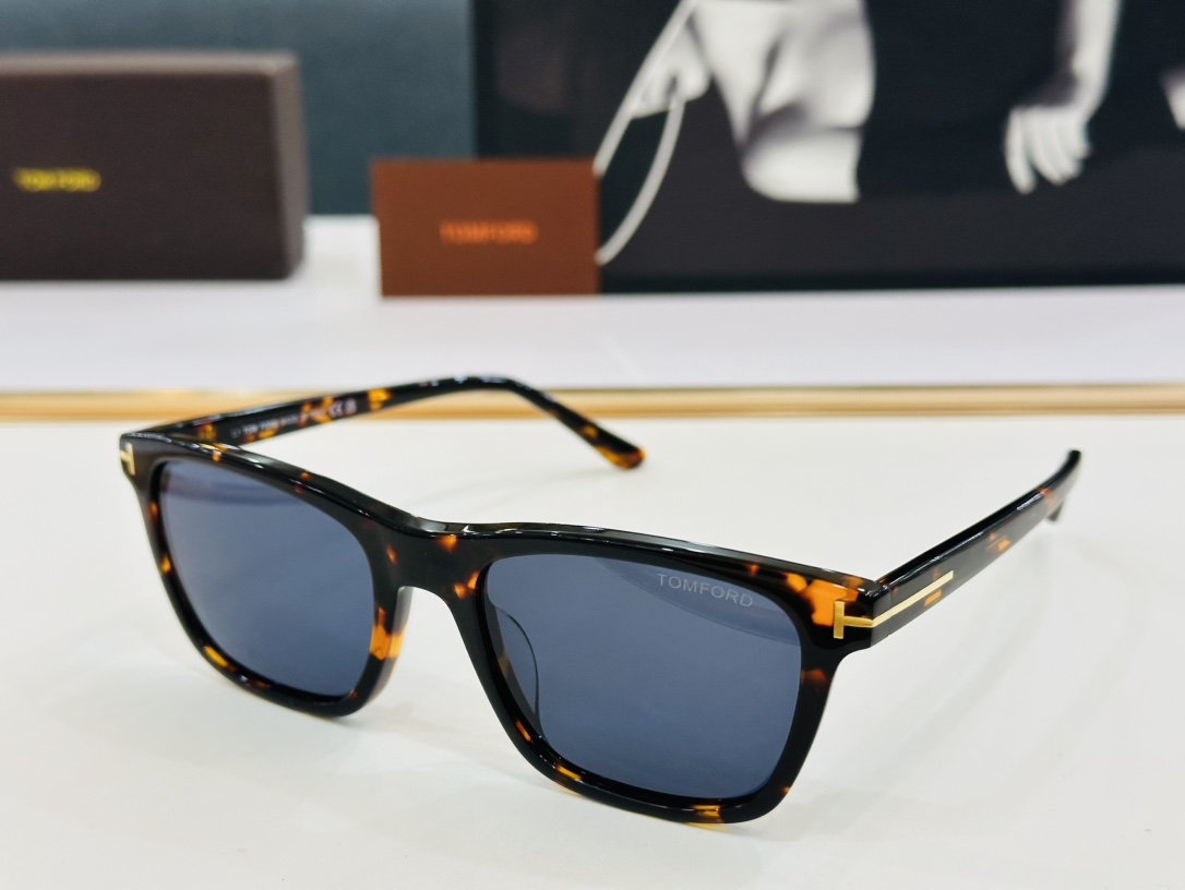 款TOMFORD汤姆家MODEL:FT1179Size54口20-145️时尚潮流C太阳镜