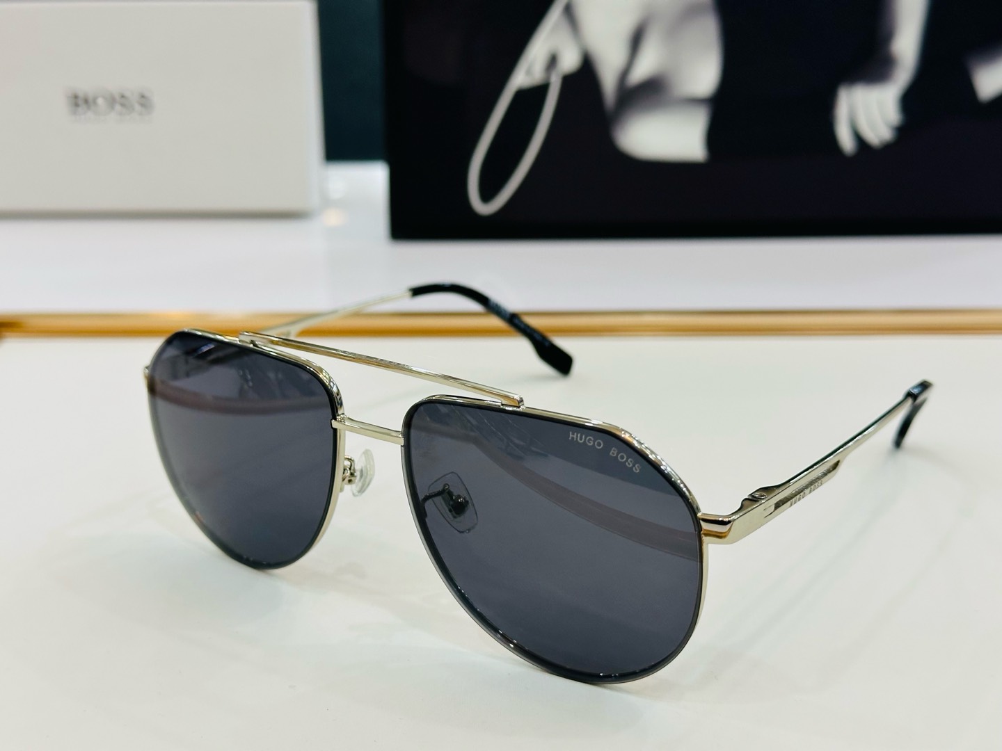 🆕 BOSS 1326/S Size：59口18-145 🕶🕶💋💋👣👣  高品质 不挑脸 懂货的来  C