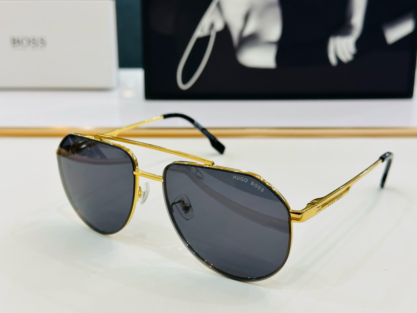 🆕 BOSS 1326/S Size：59口18-145 🕶🕶💋💋👣👣  高品质 不挑脸 懂货的来  C