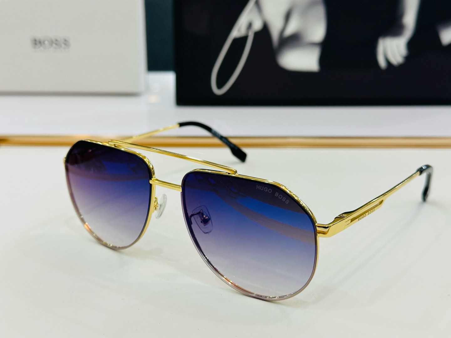 🆕 BOSS 1326/S Size：59口18-145 🕶🕶💋💋👣👣  高品质 不挑脸 懂货的来  C