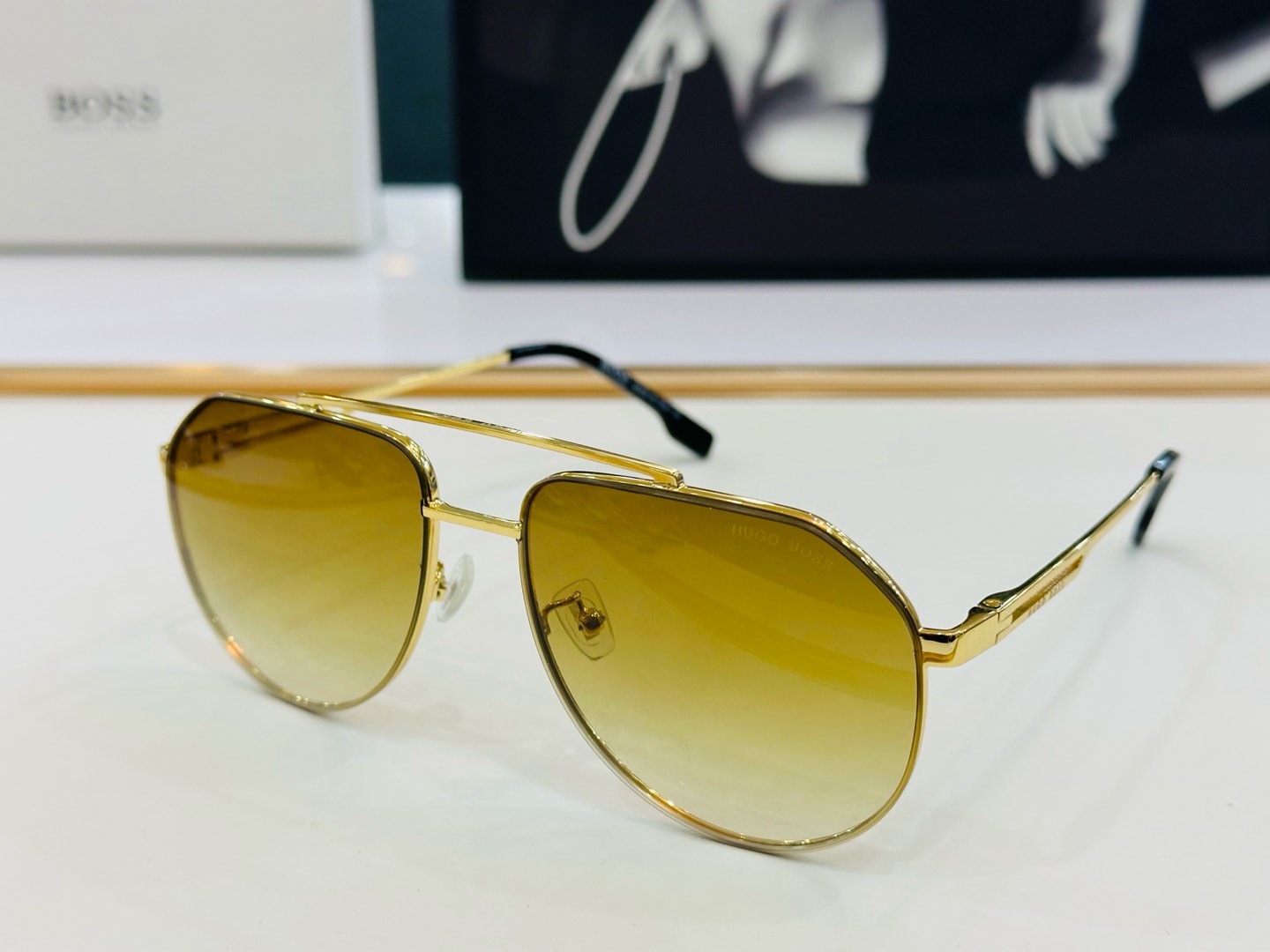 🆕 BOSS 1326/S Size：59口18-145 🕶🕶💋💋👣👣  高品质 不挑脸 懂货的来  C