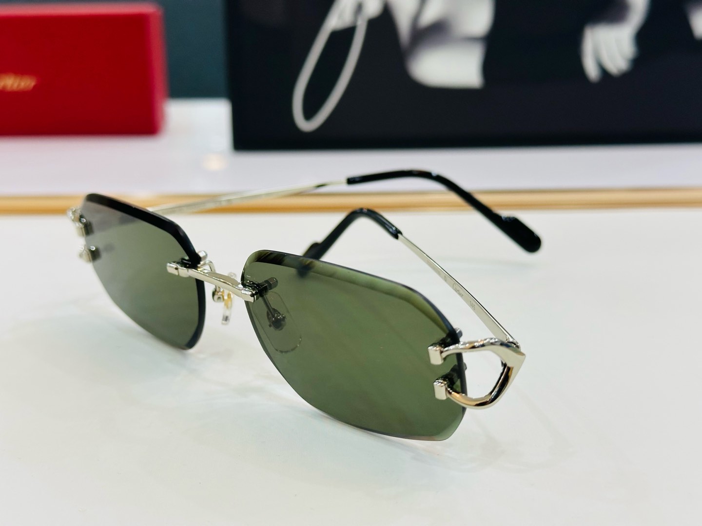 🆕 原版Cartie* 卡家 太阳镜 CT0468 Size：57口18-145 电镀工艺精湛大牌品 J