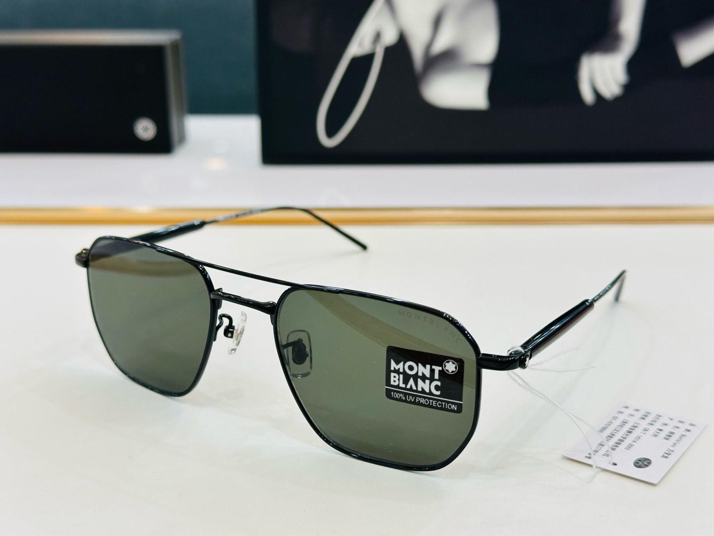 官网新品 MONTBLANC 万宝龙 MB0413S Size：55口19-145   做工精良 👍👍W