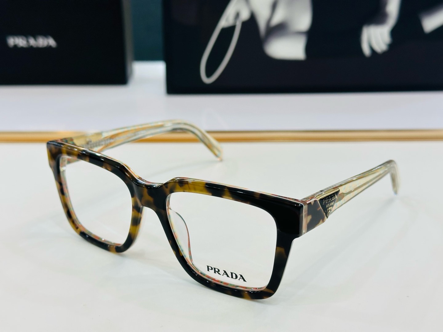 🔺PRAD*🔻普家 PR08ZV  Size：53口19-145 眼镜系列堪称精湛制作  最新推出火爆款