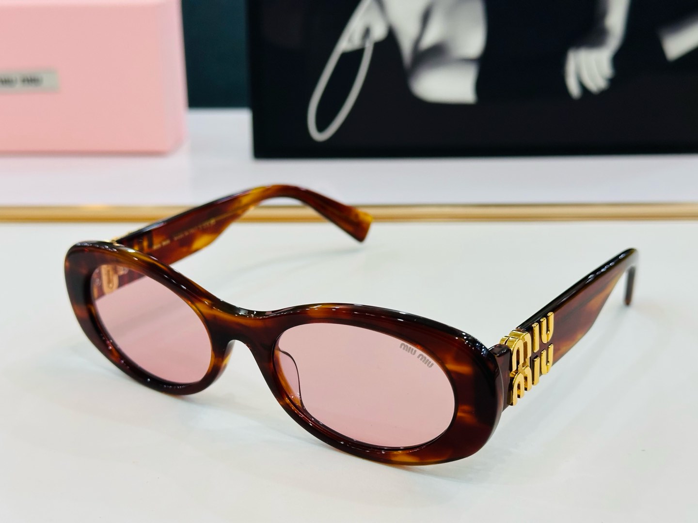 🆕 谬家 SMU06ZS Size：55口20-138 🌺🌺 玫瑰闪电 时尚靓丽 得意得意微笑 b独具品