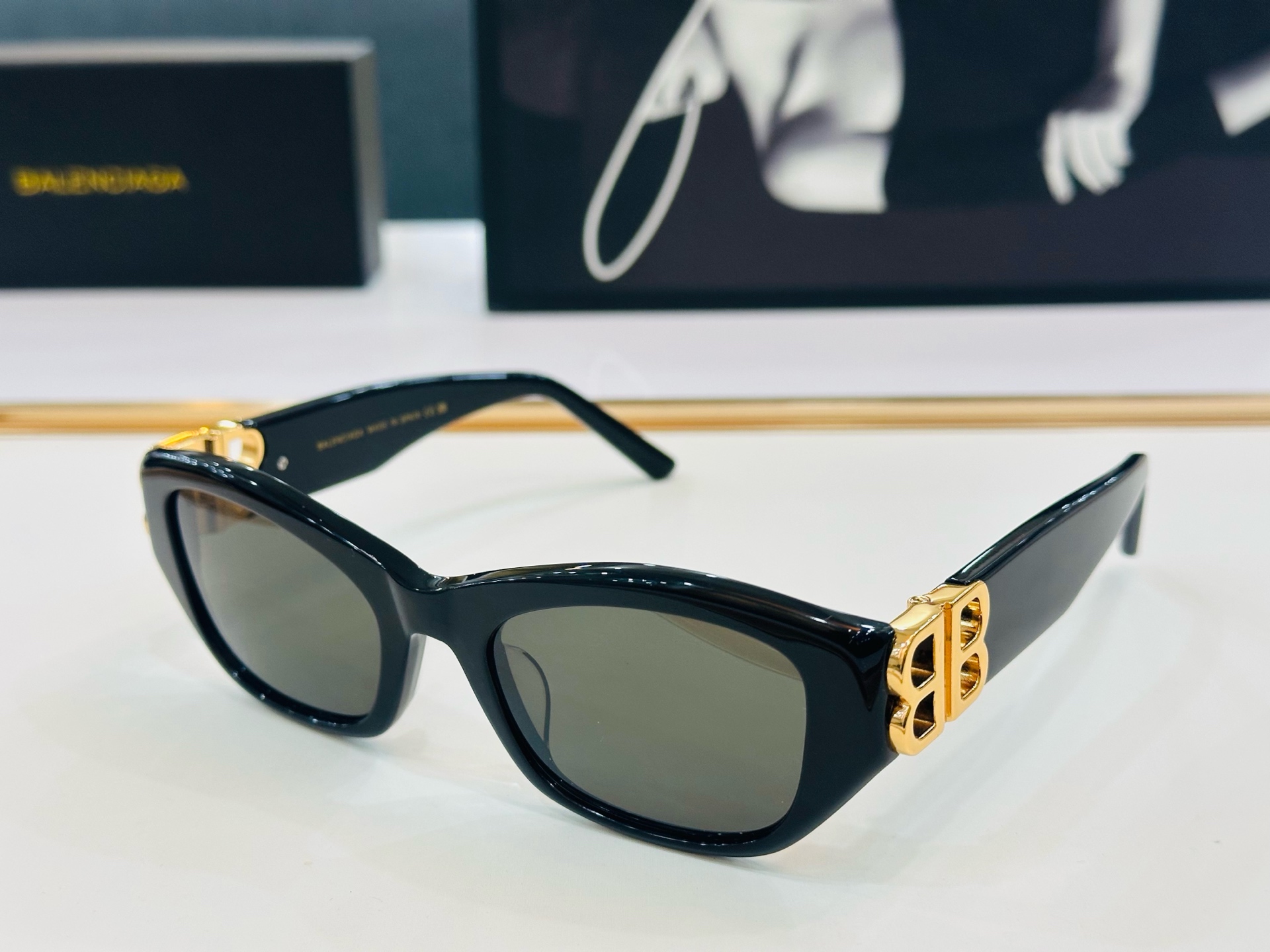 NO:241493,BALENCIAGA Balenciaga Latest The design is very special and makes people fall in love with it at first sight BB0311SKsize: 53-bit 21-X Superb quality Glasses Sunglasses Sunglasses, Glasses, balenciaga, balenciaga19860909BALENCIAGA巴黎世家 最新 版型很特别的设计让人一眼爱上 BB0311SKsize: 53口21-X品质高超 眼镜墨镜太阳镜,眼镜,balenciaga,balenciaga,glasses