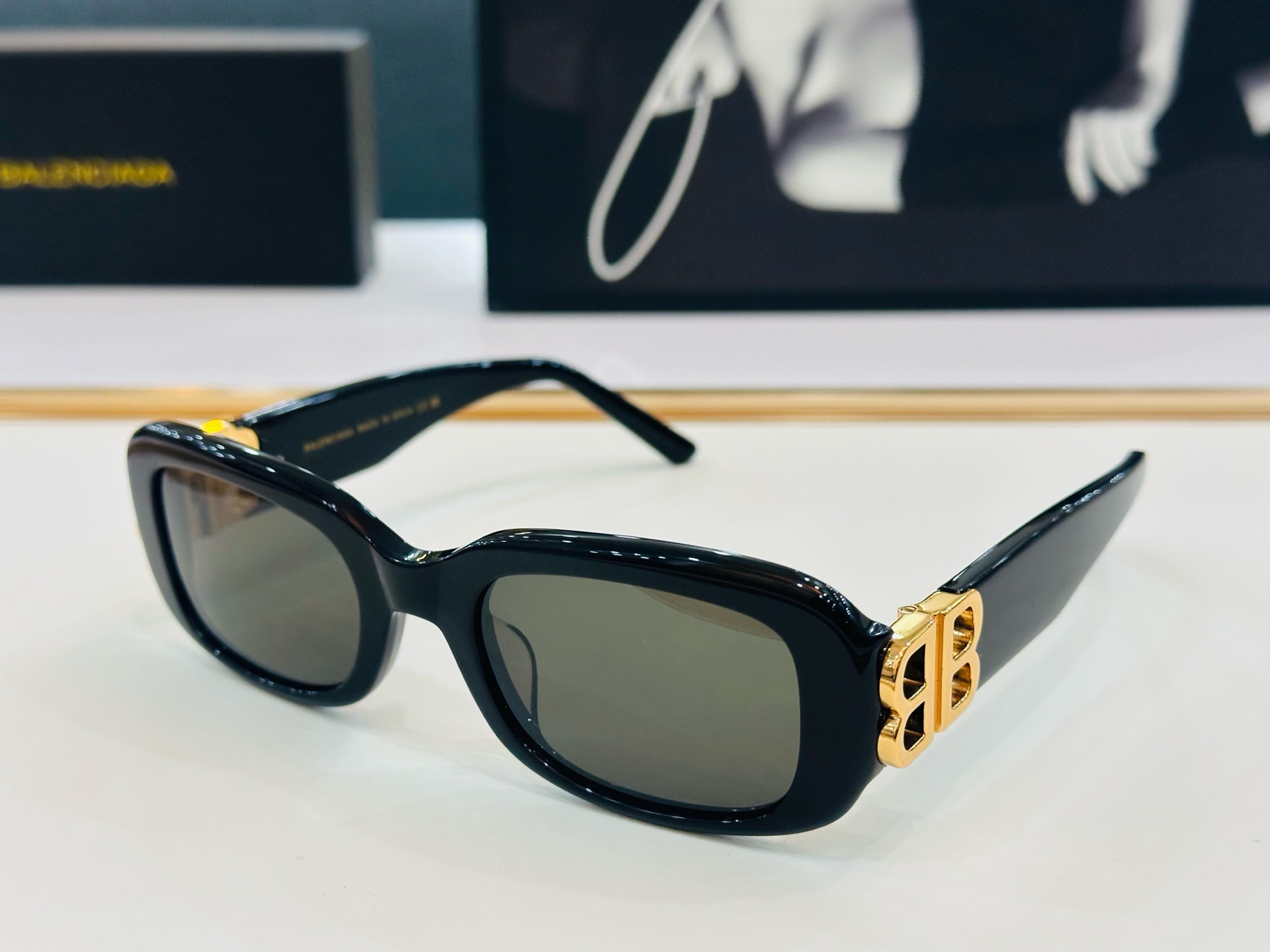 NO:241495,BALENCIAGA Balenciaga Latest The design is very special and makes people fall in love with it at first sight BB0310SK size: 53-bit 22-X Superb quality Glasses Sunglasses Sunglasses, Glasses, balenciaga, balenciaga19860909BALENCIAGA巴黎世家 最新 版型很特别的设计让人一眼爱上 BB0310SK size: 53口22-X品质高超 眼镜墨镜太阳镜,眼镜,balenciaga,balenciaga,glasses