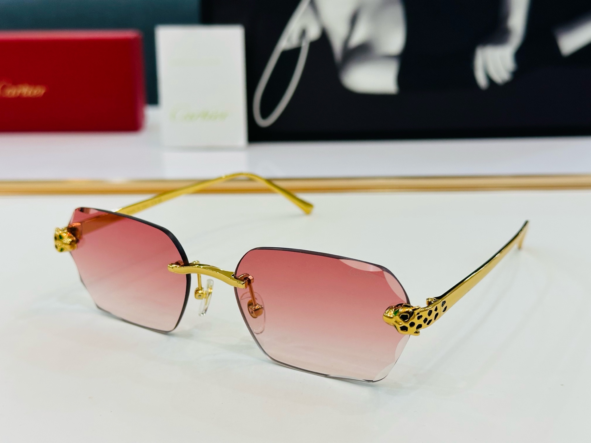 新款 Cartier 卡家 MODEL CT0478S Size：57口18-140 高品质 品牌标志性