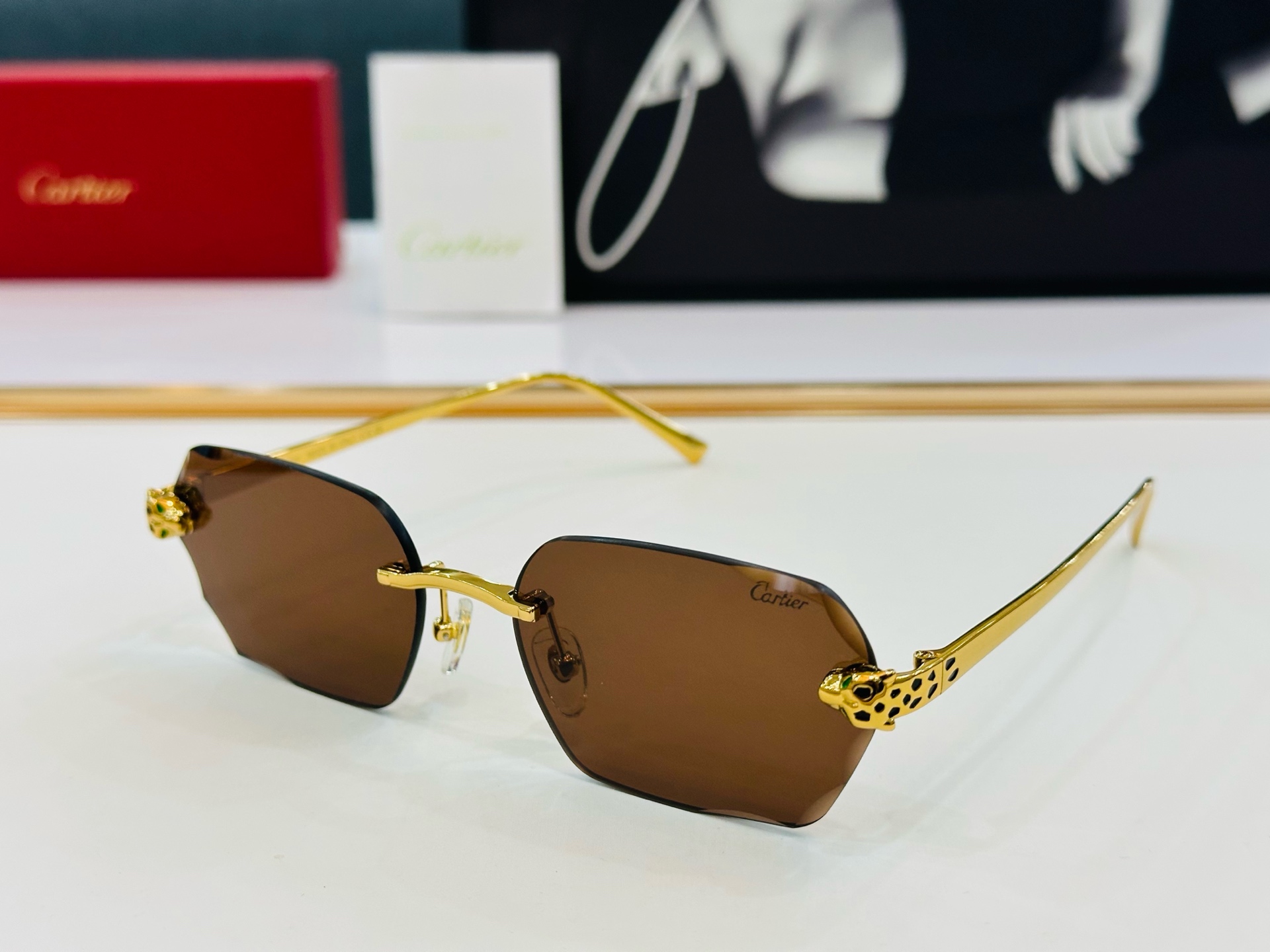 新款 Cartier 卡家 MODEL CT0478S Size：57口18-140 高品质 品牌标志性
