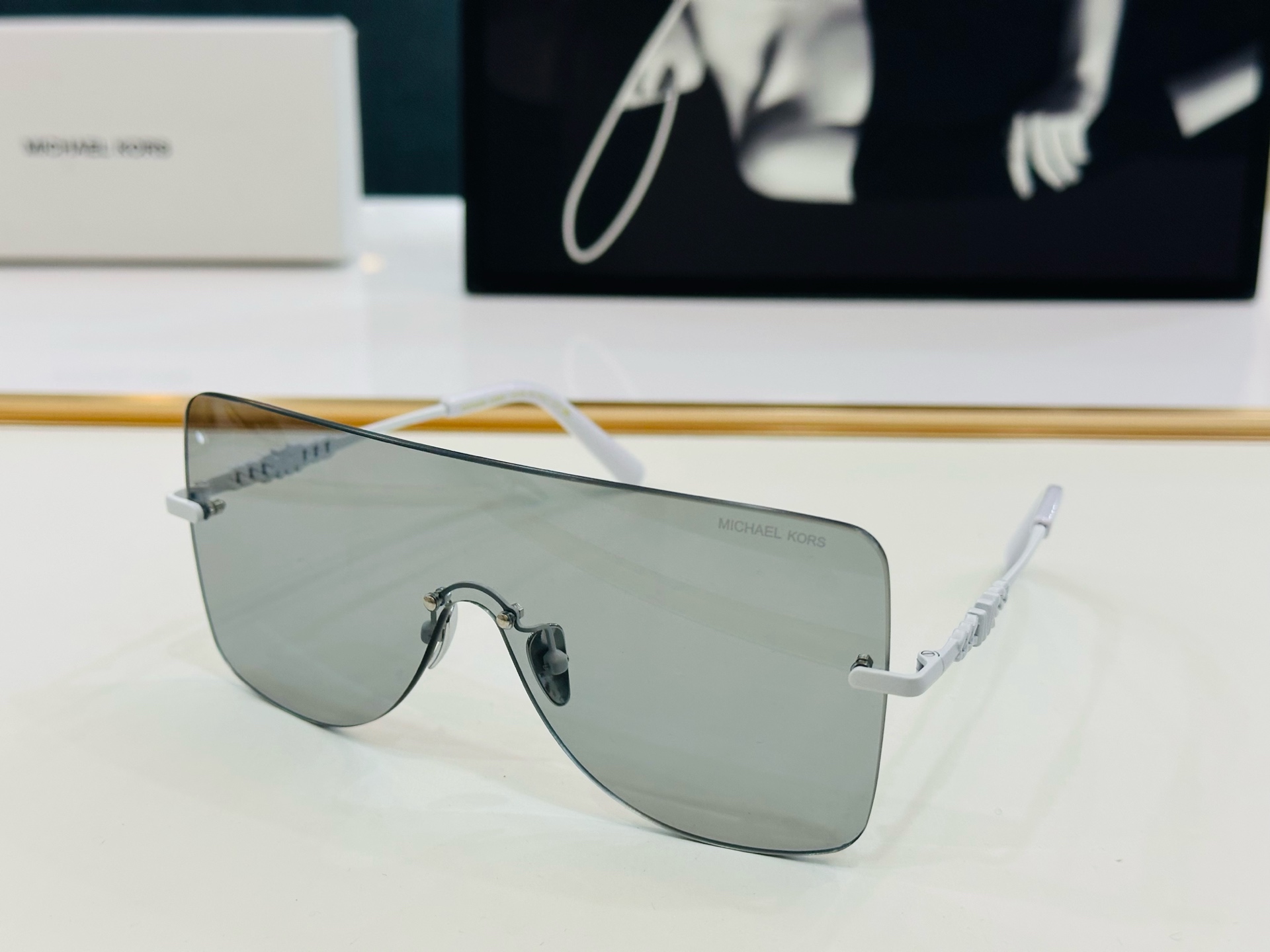 MICHAEL KORS MK1148  SIZE：137口0-140 官网款太阳镜 bm太阳镜 