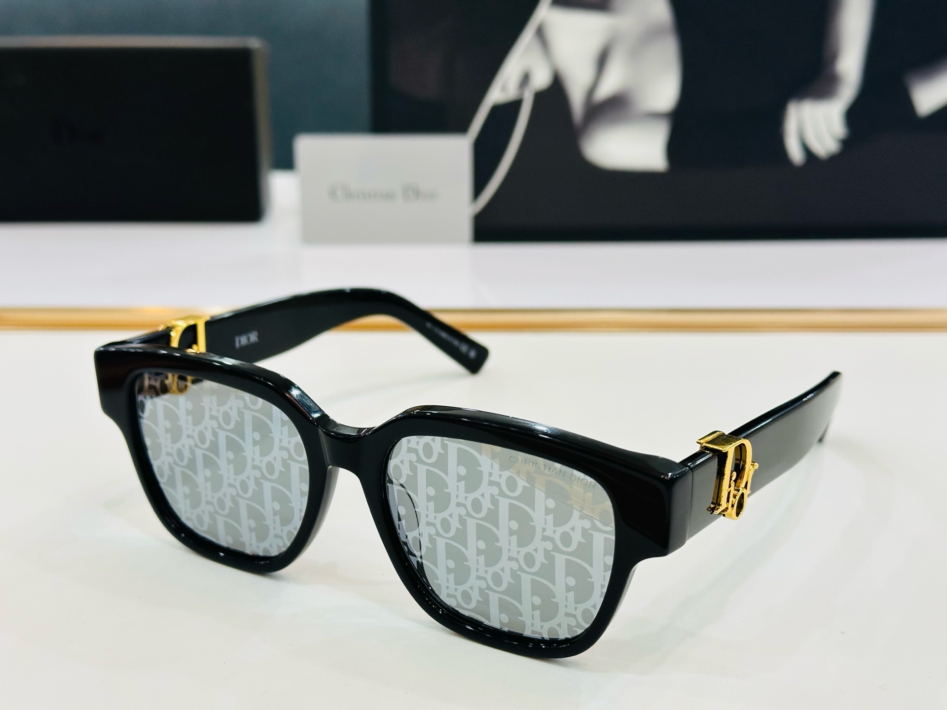 🔻🔻🔻DIO* 迪家 CDICON S1F Size：53口19-145 春夏款墨镜 😎🔆🔥🔥搭配镜腿精